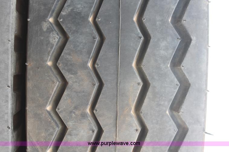 image for item H3532 (4) Dynamo Special Trailer Service 10.00-20 tires