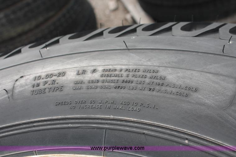 image for item H3535 (4) Denman Express DXA 10.00-20 tires and wheels