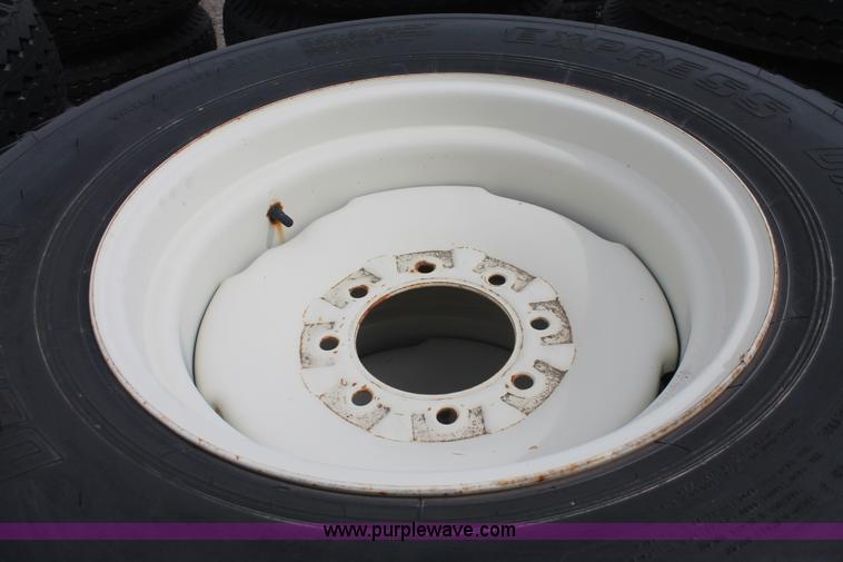 image for item H3537 (4) Denman Express DXA 10.00-20 tires and wheels