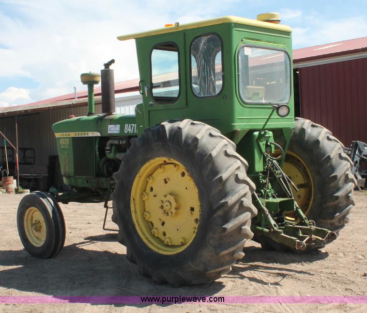 image for item H3599 1966 John Deere 4020 tractor