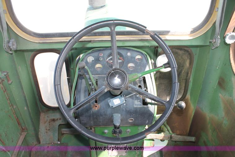 image for item H3599 1966 John Deere 4020 tractor