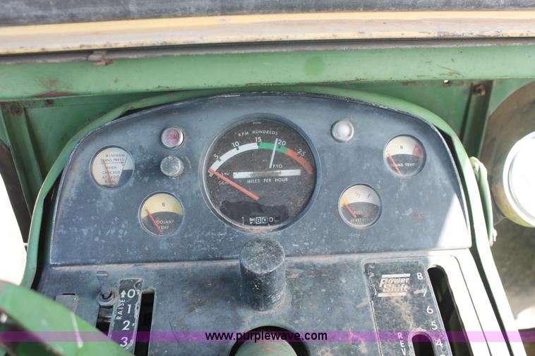 image for item H3599 1966 John Deere 4020 tractor