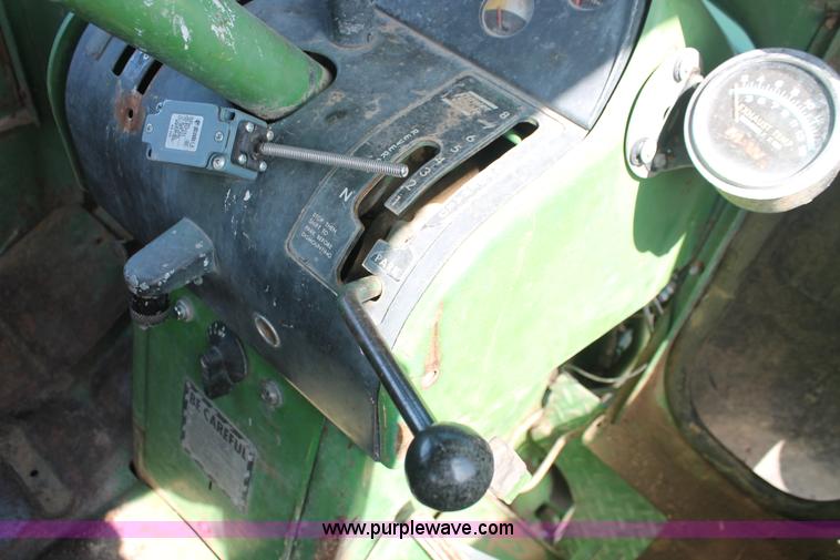 image for item H3599 1966 John Deere 4020 tractor