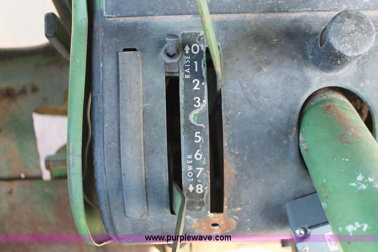 image for item H3599 1966 John Deere 4020 tractor