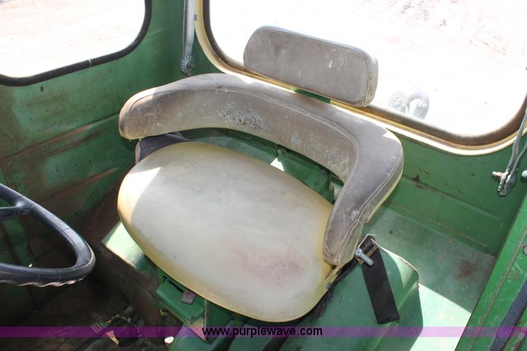 image for item H3599 1966 John Deere 4020 tractor