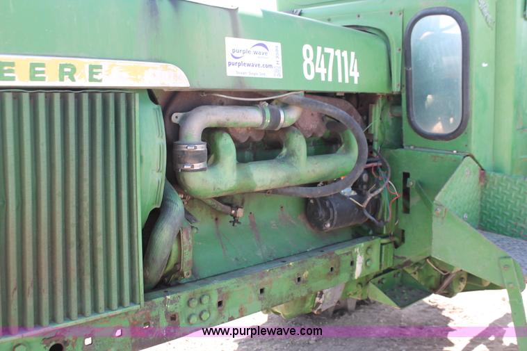 image for item H3599 1966 John Deere 4020 tractor