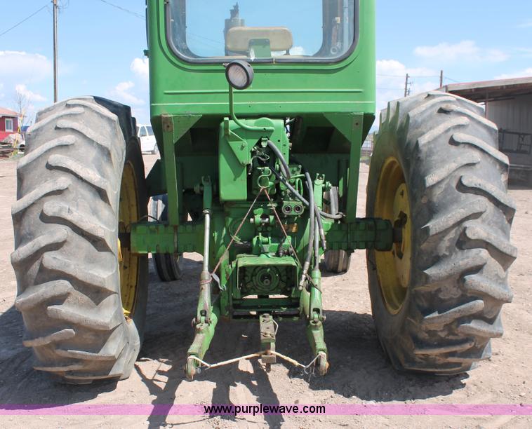 image for item H3599 1966 John Deere 4020 tractor