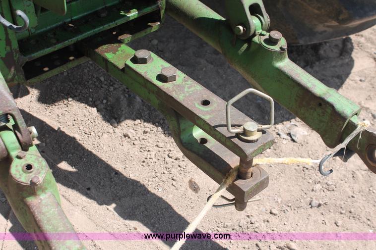 image for item H3599 1966 John Deere 4020 tractor