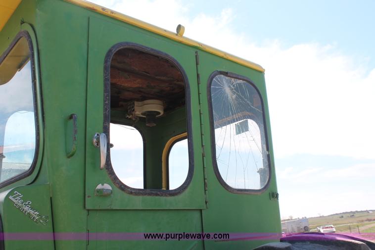 image for item H3599 1966 John Deere 4020 tractor