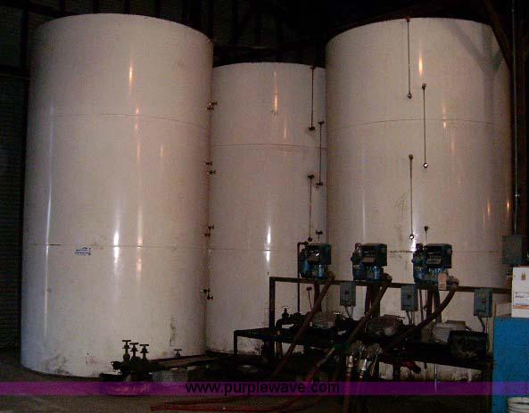 image for item H7026 (3) Palmer Tank Mfg. 5,000 gallon bulk liquid tanks
