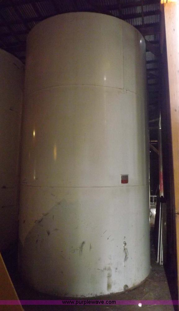 image for item H7026 (3) Palmer Tank Mfg. 5,000 gallon bulk liquid tanks