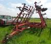 Case 4800 field cultivator with vibra shanks 32 W Pin hitch 7 60 15 tires Serial JAG0052775 Shipping...