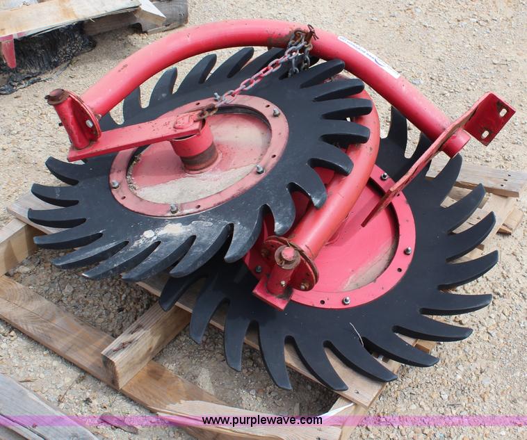 image for item X9433 (2) round baler gathering wheels