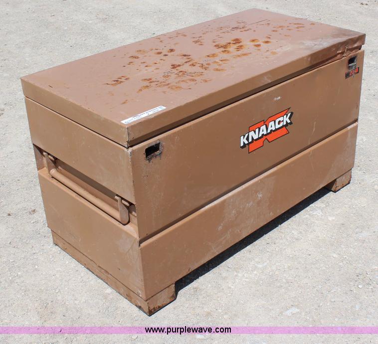 image for item X9434 Knaack job box