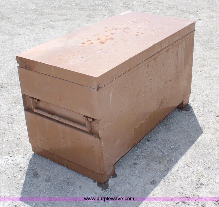 image for item X9434 Knaack job box