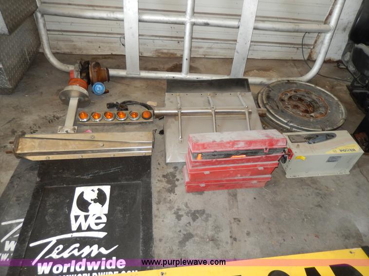 image for item AA9951 Assorted semi truck parts