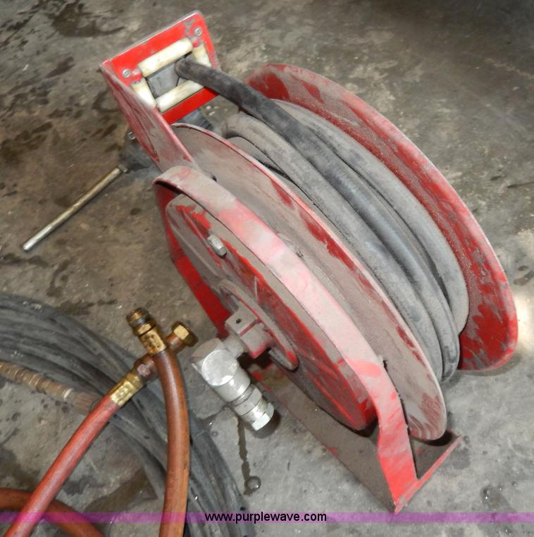 image for item AA9953 Hoses, hose reels, and guns