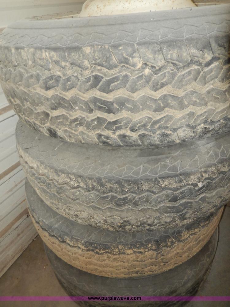 image for item AA9955 (8) used tires and wheels