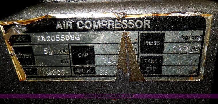 image for item AA9956 Eight gallon air compressor