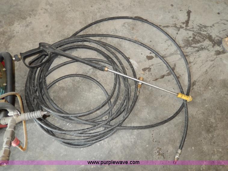 image for item AA9957 Pressure washer