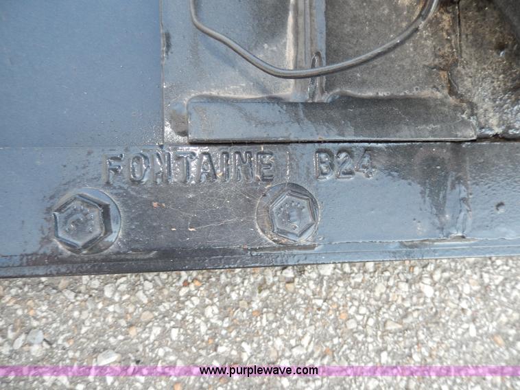 image for item AA9958 Fifth wheel hitch