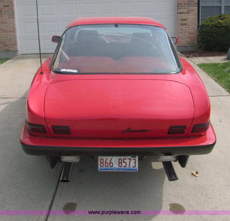 image for item AB9373 1984 Studebaker Avanti II