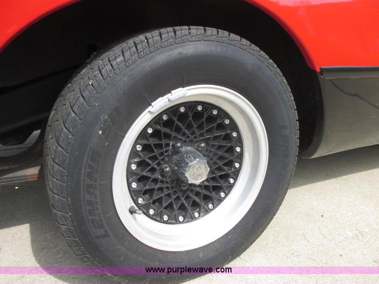 image for item AB9373 1984 Studebaker Avanti II