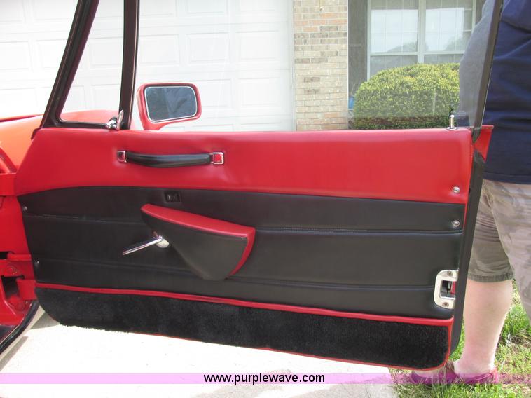 image for item AB9373 1984 Studebaker Avanti II