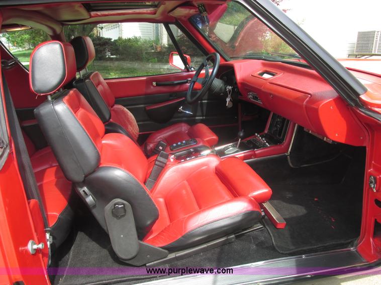 image for item AB9373 1984 Studebaker Avanti II