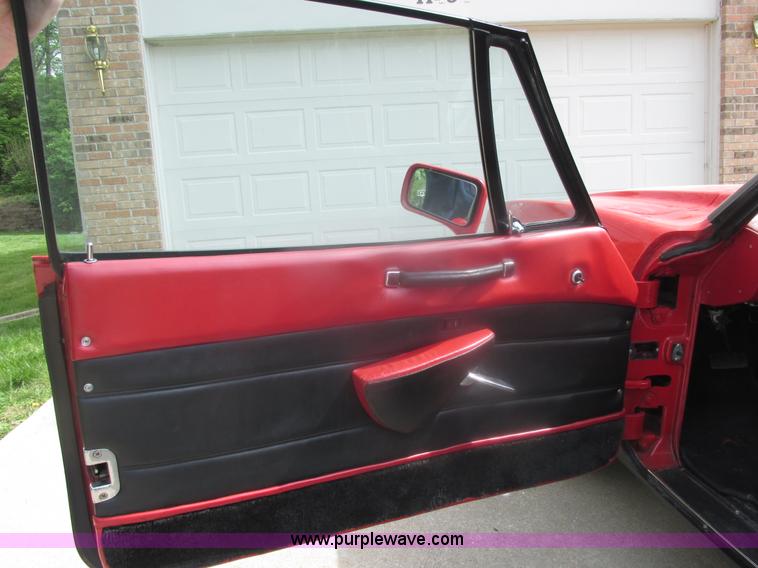 image for item AB9373 1984 Studebaker Avanti II