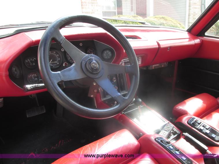 image for item AB9373 1984 Studebaker Avanti II