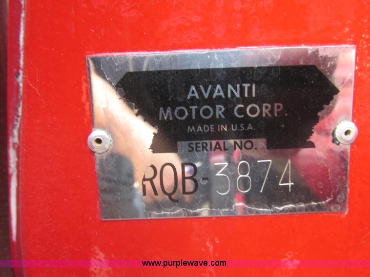 image for item AB9373 1984 Studebaker Avanti II