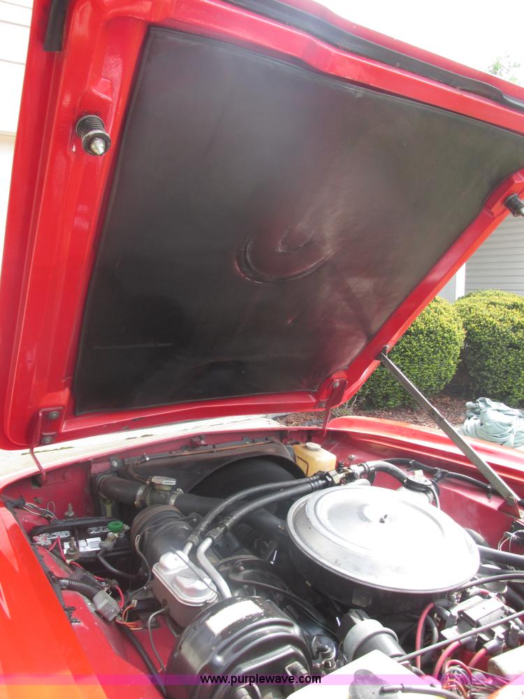 image for item AB9373 1984 Studebaker Avanti II