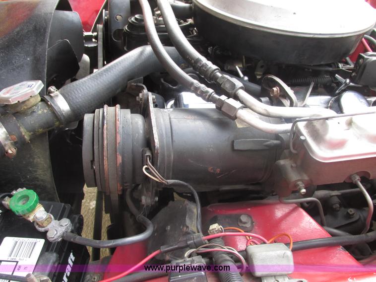 image for item AB9373 1984 Studebaker Avanti II