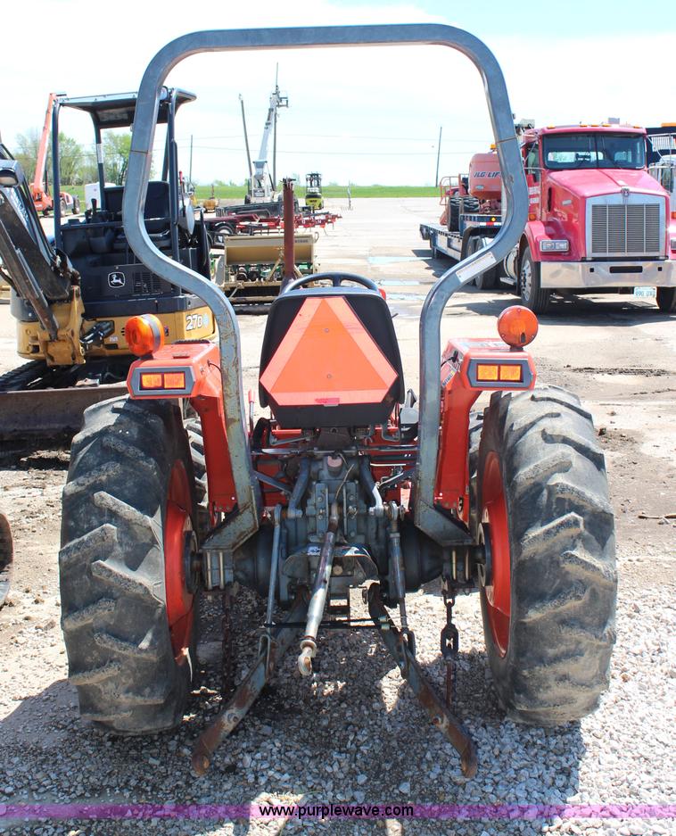 image for item AJ9767 Kubota L3000D MFWD tractor
