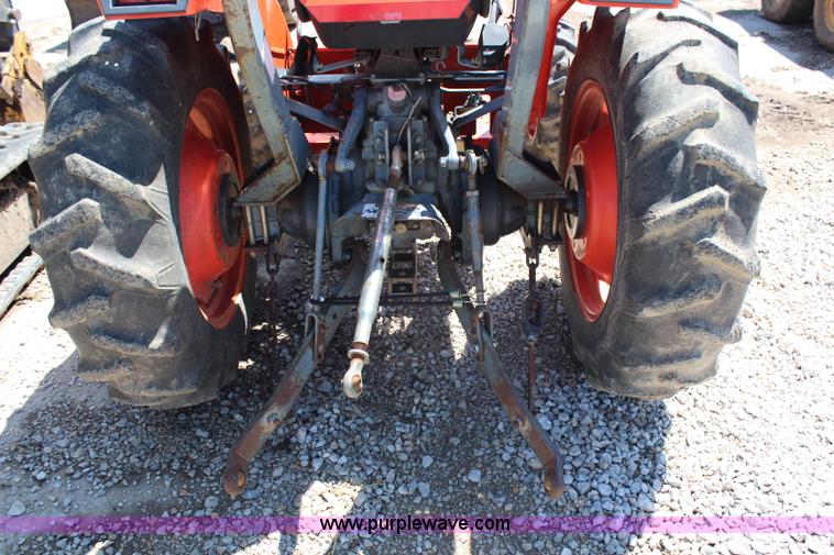 image for item AJ9767 Kubota L3000D MFWD tractor