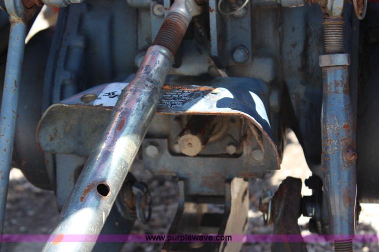 image for item AJ9767 Kubota L3000D MFWD tractor