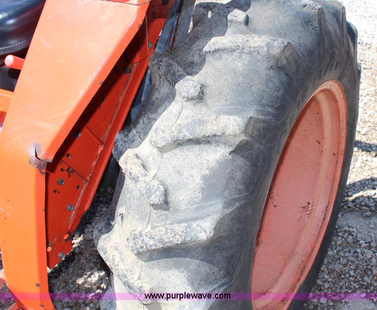 image for item AJ9767 Kubota L3000D MFWD tractor