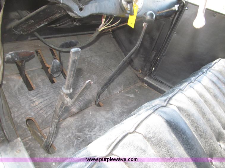 image for item B5483 1926 Ford Model T Touring car