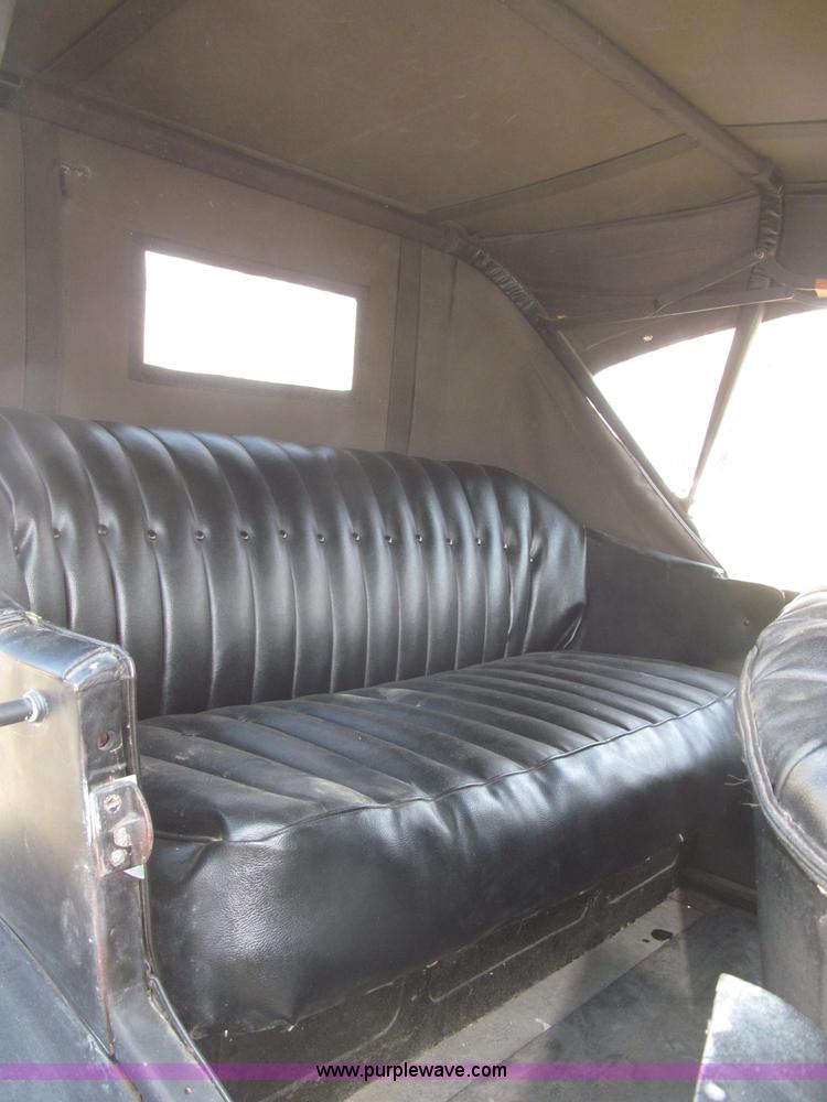 image for item B5483 1926 Ford Model T Touring car