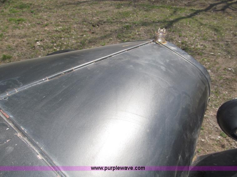 image for item B5483 1926 Ford Model T Touring car