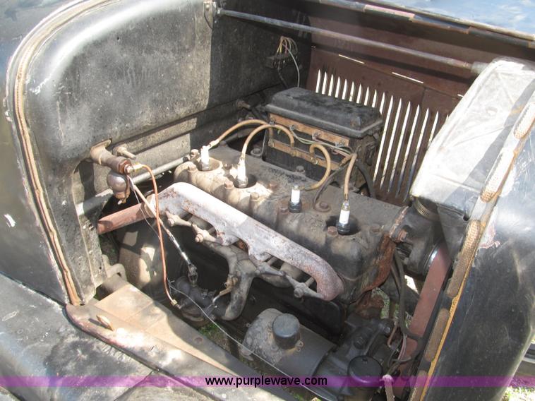 image for item B5483 1926 Ford Model T Touring car