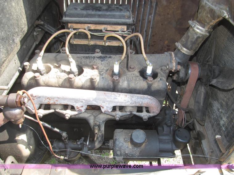 image for item B5483 1926 Ford Model T Touring car