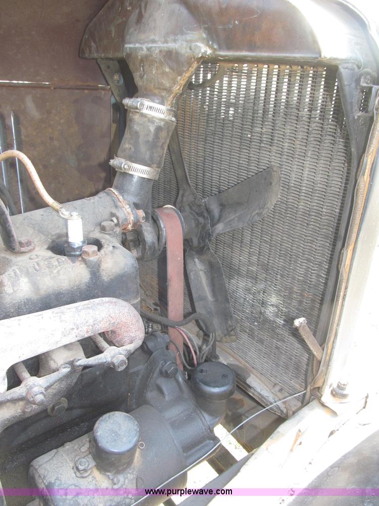 image for item B5483 1926 Ford Model T Touring car