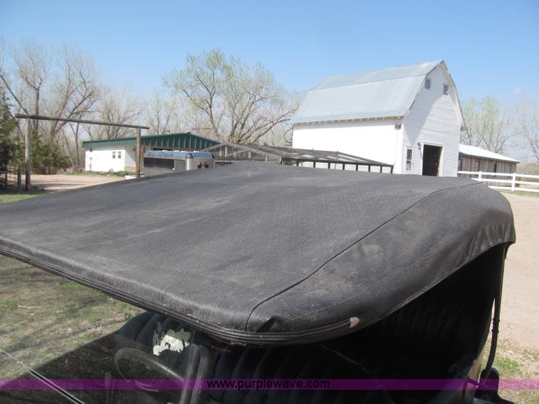 image for item B5483 1926 Ford Model T Touring car