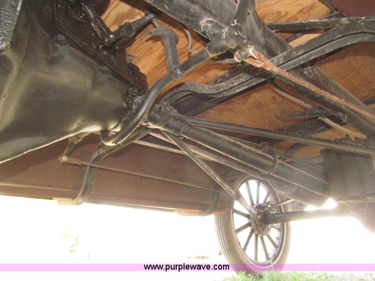 image for item B5483 1926 Ford Model T Touring car