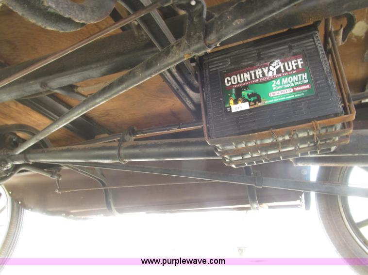 image for item B5483 1926 Ford Model T Touring car