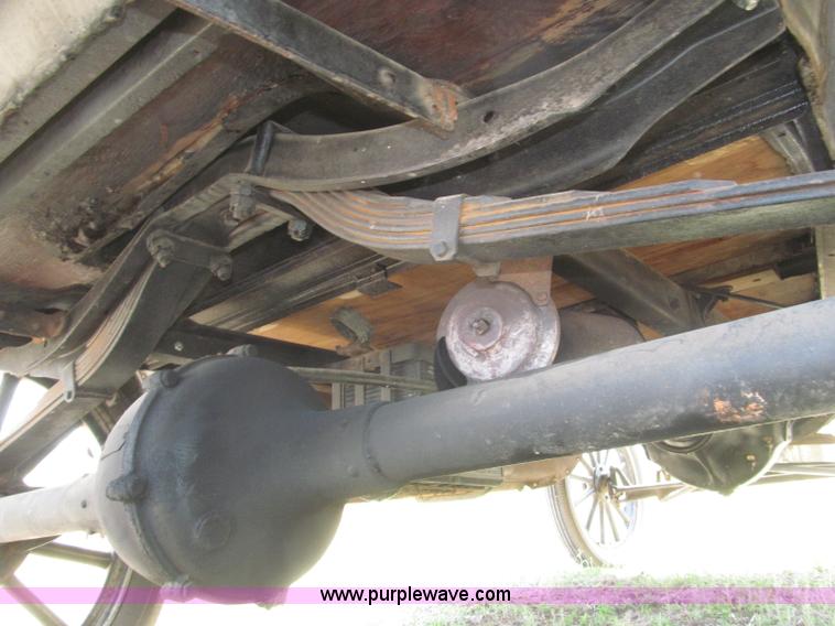 image for item B5483 1926 Ford Model T Touring car