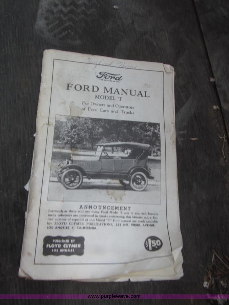 image for item B5483 1926 Ford Model T Touring car