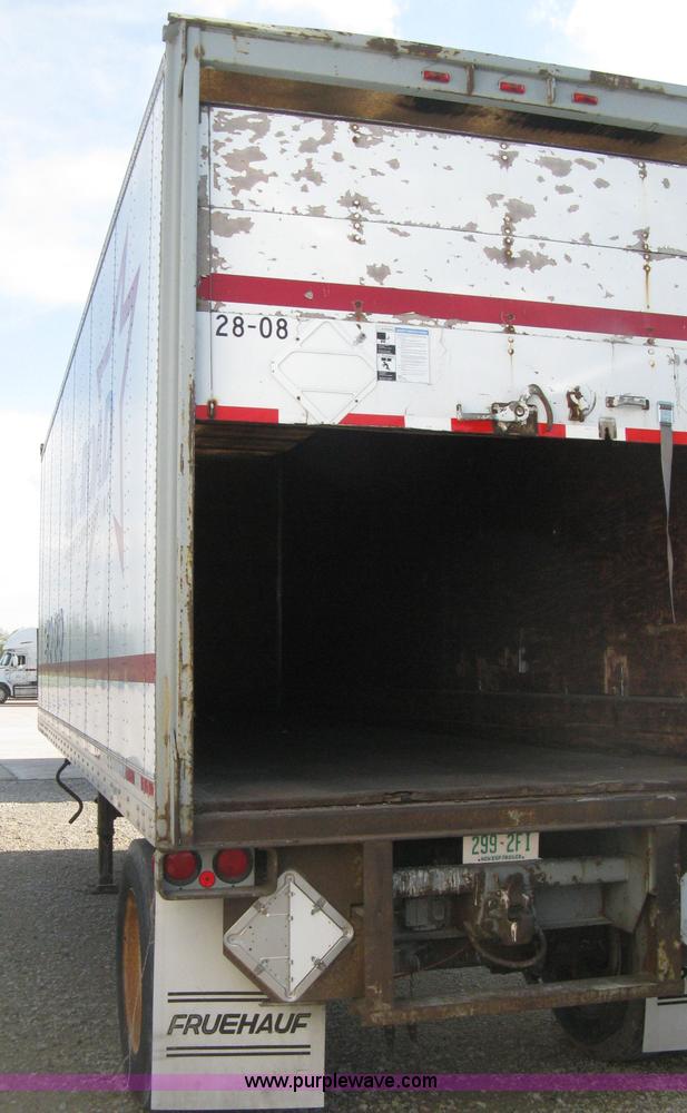 image for item D8286 1992 Fruehauf 28.5' dry van trailer